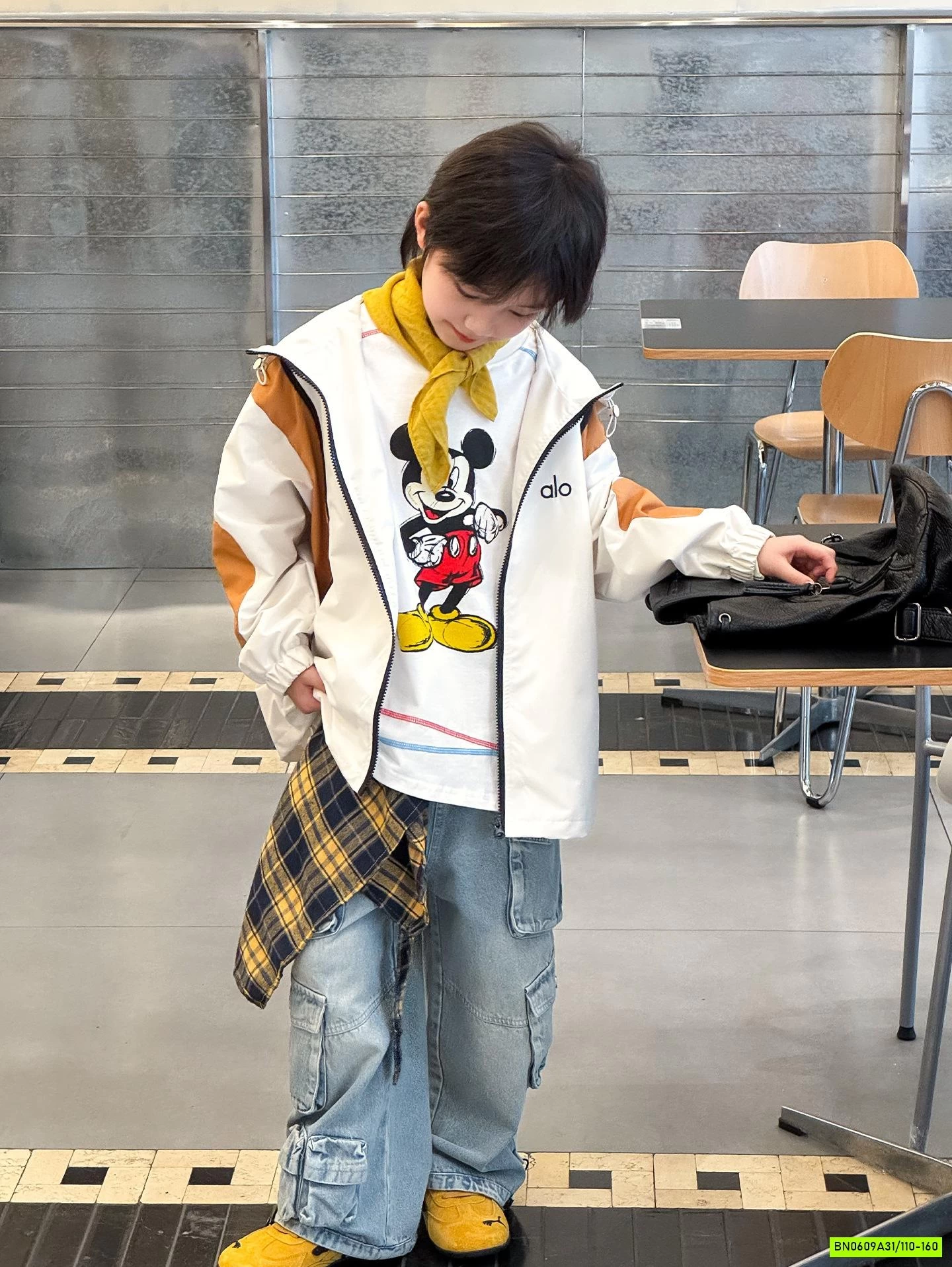 KHOÁC GIÓ PHỐI MÀU ALO