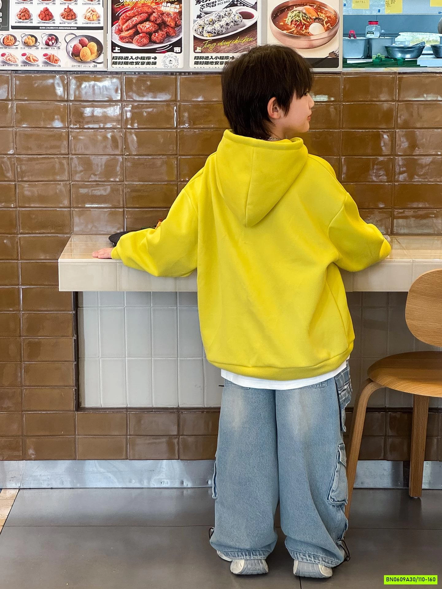 HOODIE NỈ VÀNG GẮN CÚN 3D