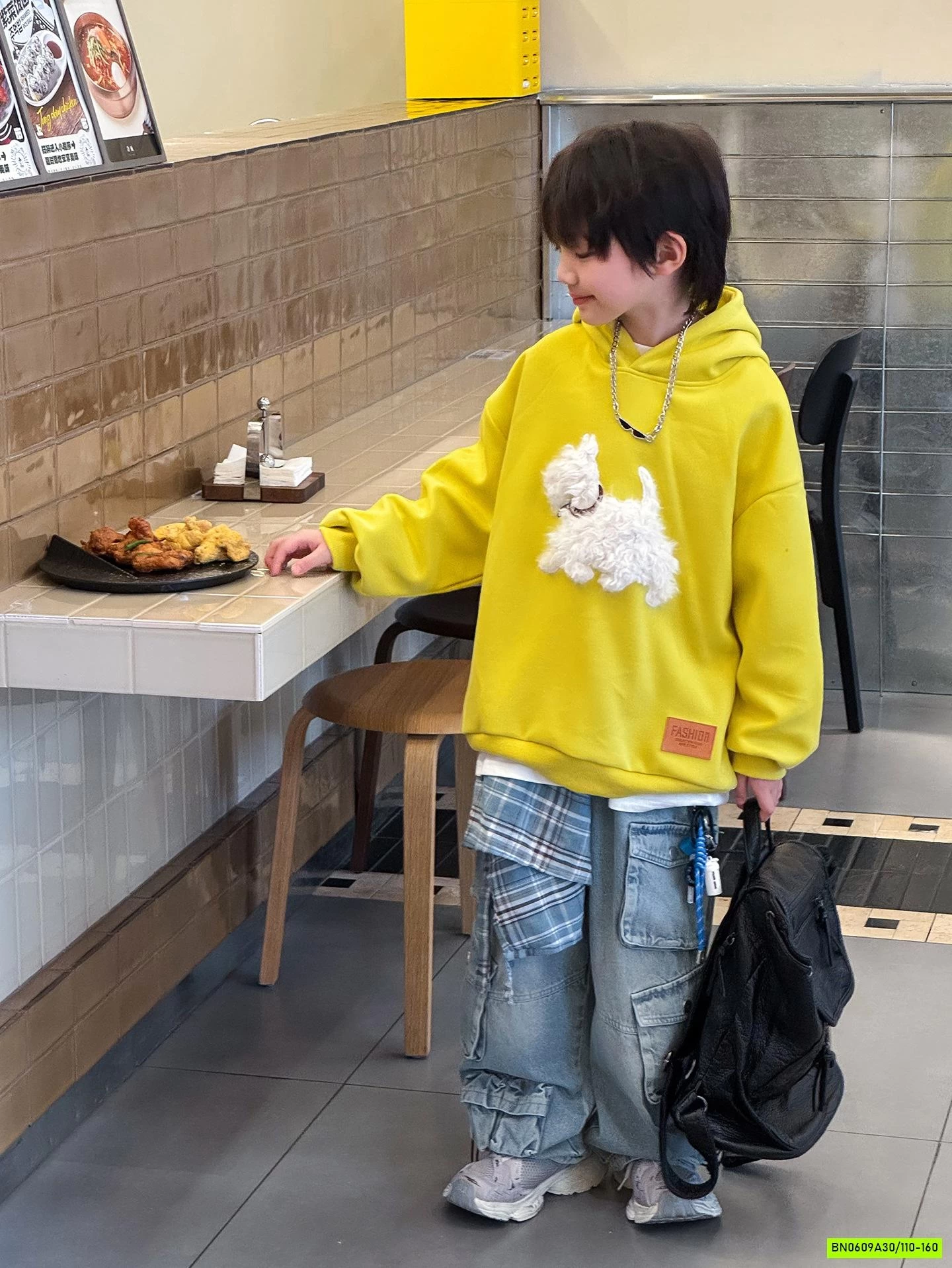 HOODIE NỈ VÀNG GẮN CÚN 3D