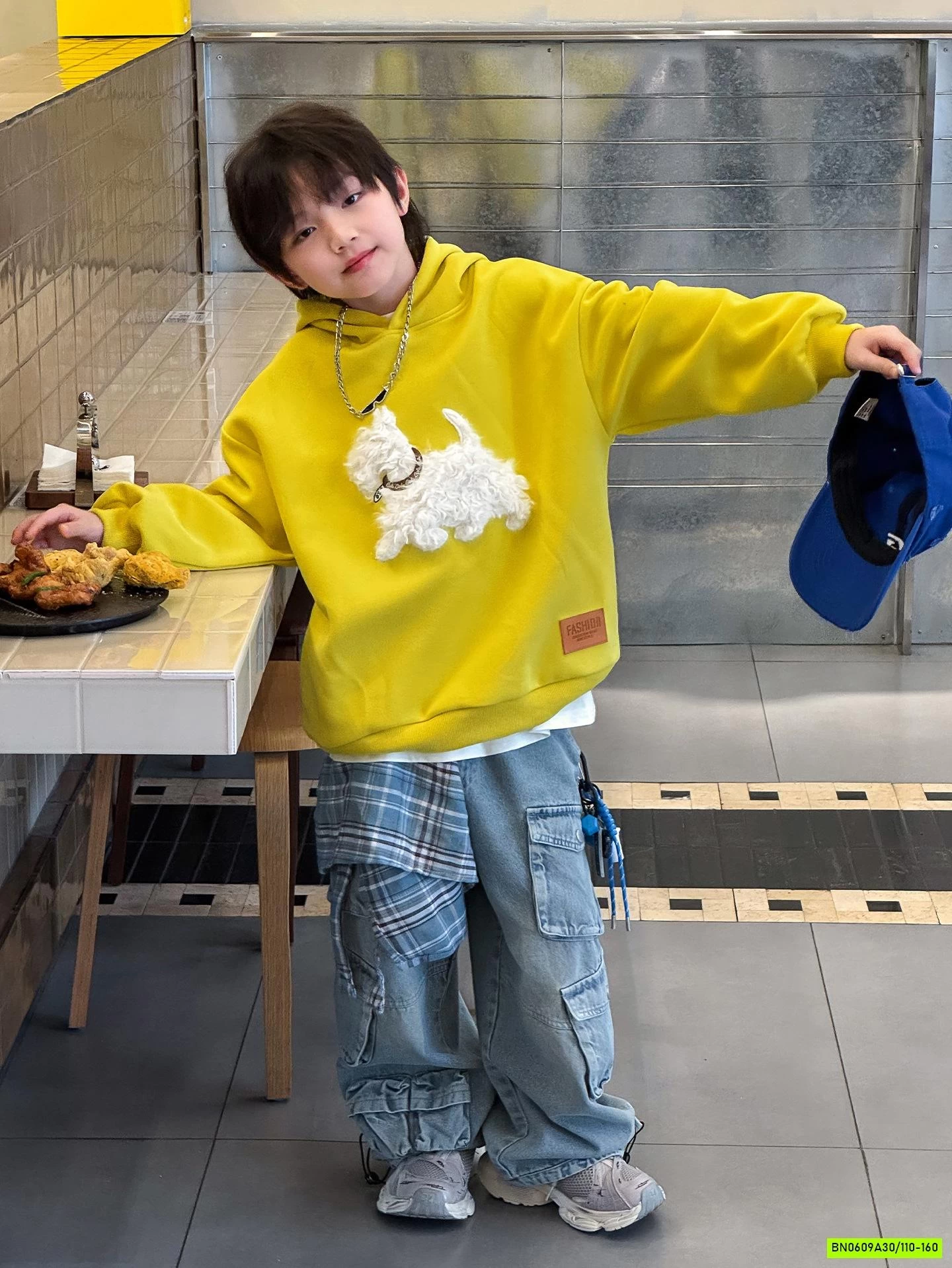 HOODIE NỈ VÀNG GẮN CÚN 3D