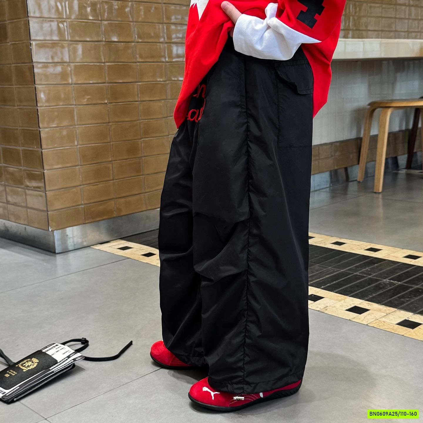 QUẦN JOGGER GIÓ IN CHỮ