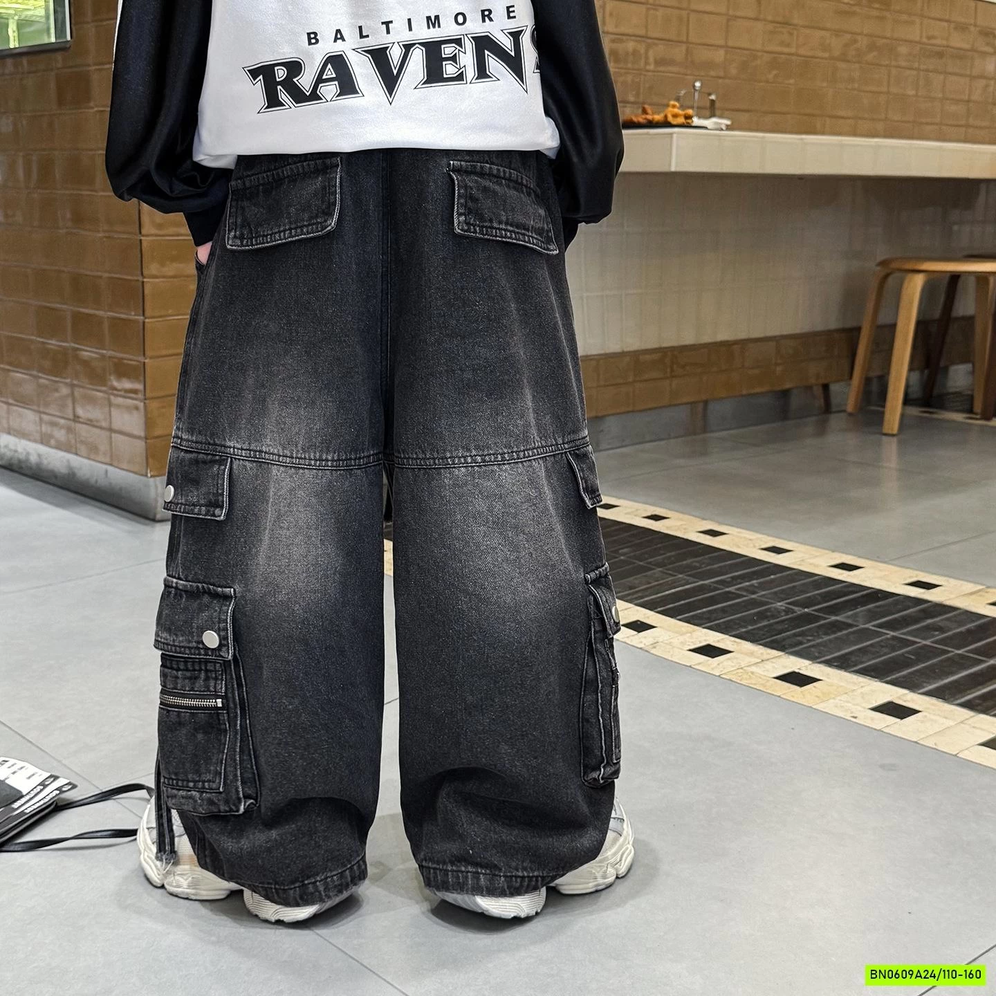 JEANS SUÔNG ĐEN BẠC GỐI TÚI HỘP