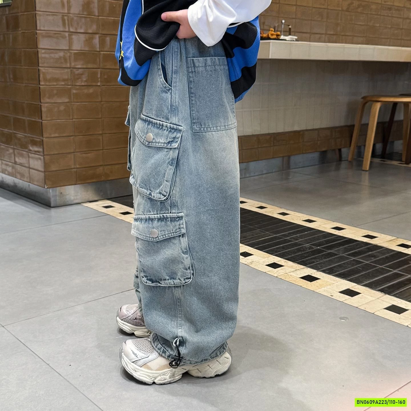 QUẦN JEANS SUÔNG TÚI HỘP CÁ TÍNH