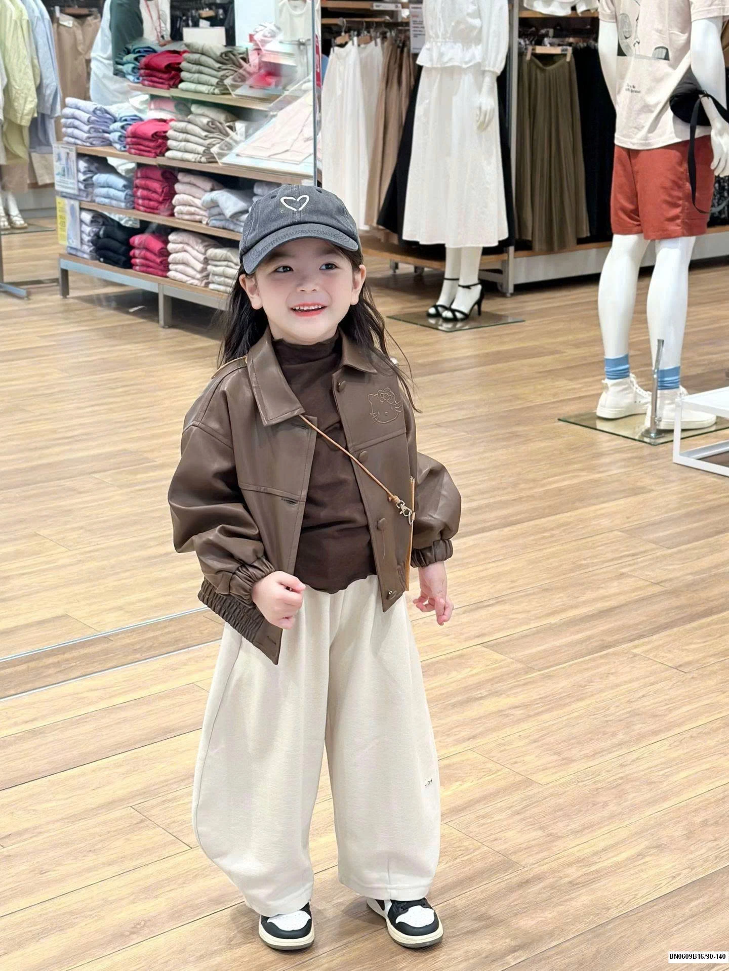 SÉT ÁO KHOÁC DA THÊU KITTY 3CT