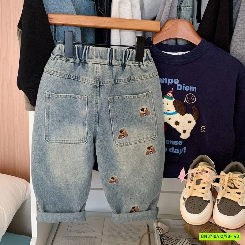 JEANS BAGGY THÊU CÚN