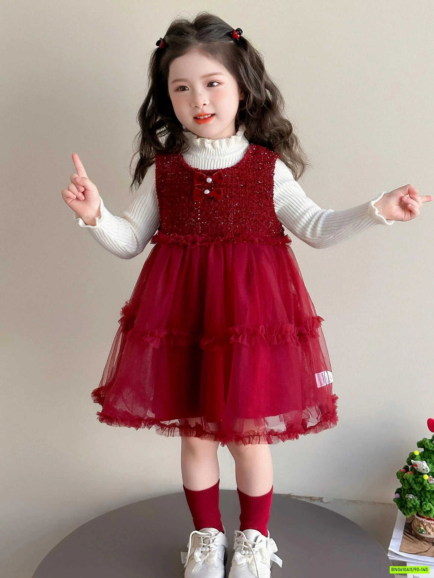 SÉT VÁY VOAN ĐỎ NƠ NGỰC