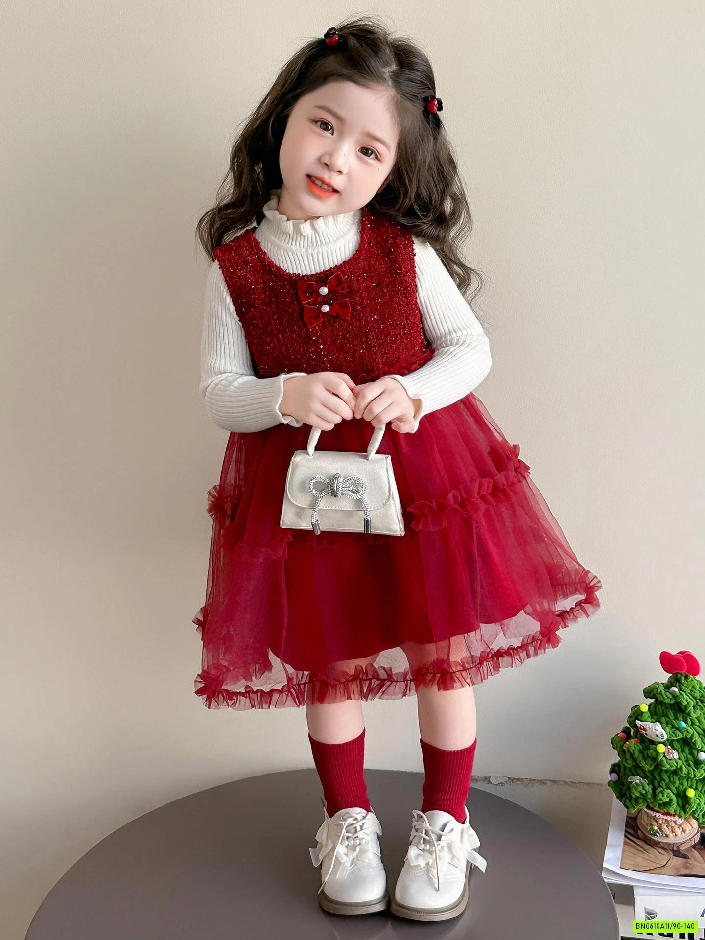 SÉT VÁY VOAN ĐỎ NƠ NGỰC