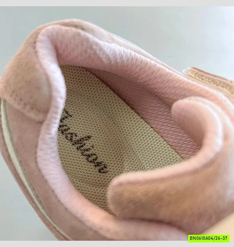 GIÀY THỂ THAO DA LỘN THÊU LOGO