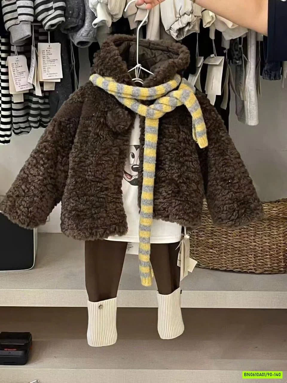 KHOÁC LÔNG TAI GẤU