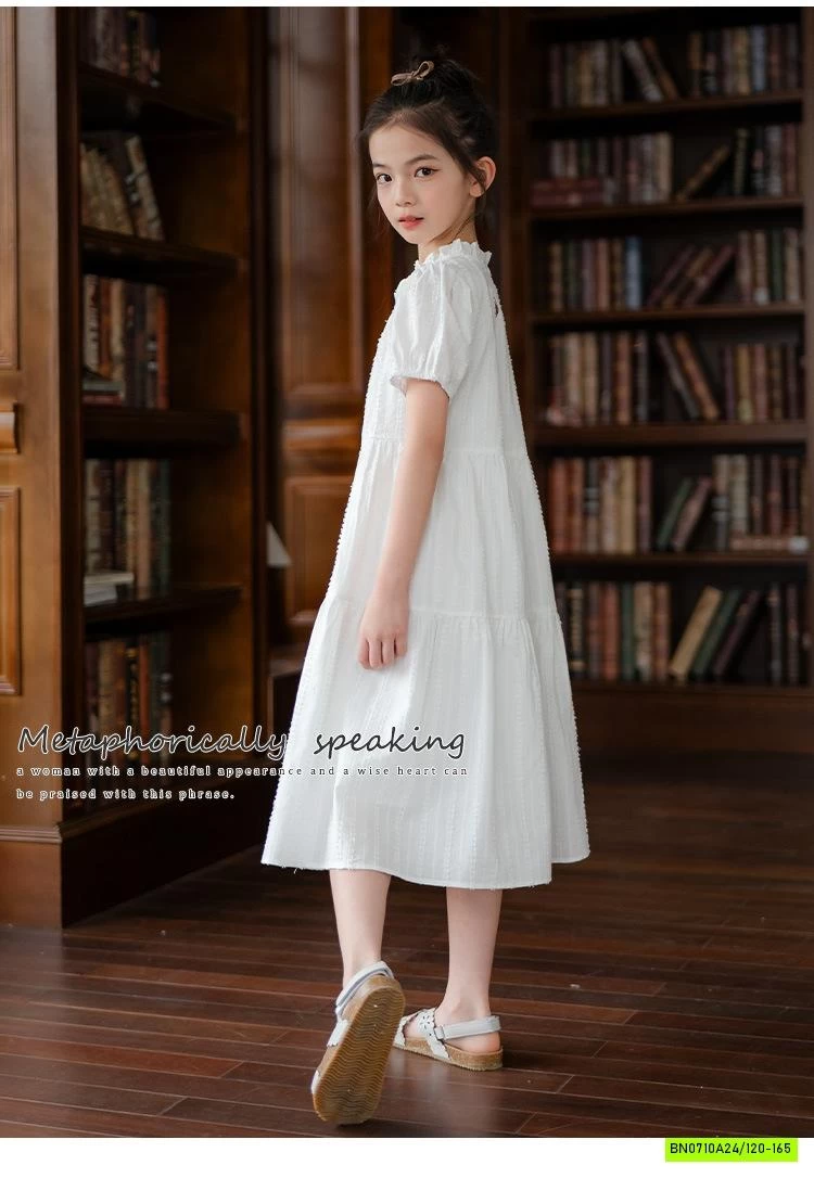 ĐẦM TRẮNG VIỀN BÈO MÙA THU