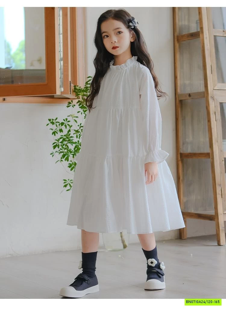 ĐẦM TRẮNG VIỀN BÈO MÙA THU