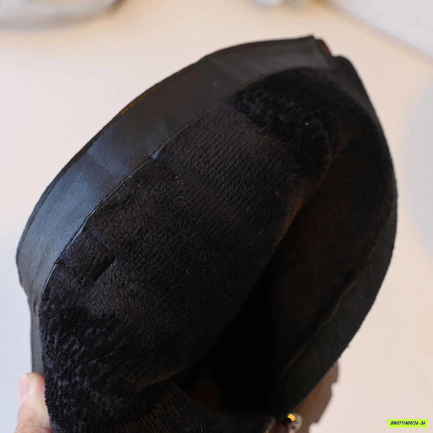 BOOT NGANG GỐI LÓT NHUNG KHUY BÊN