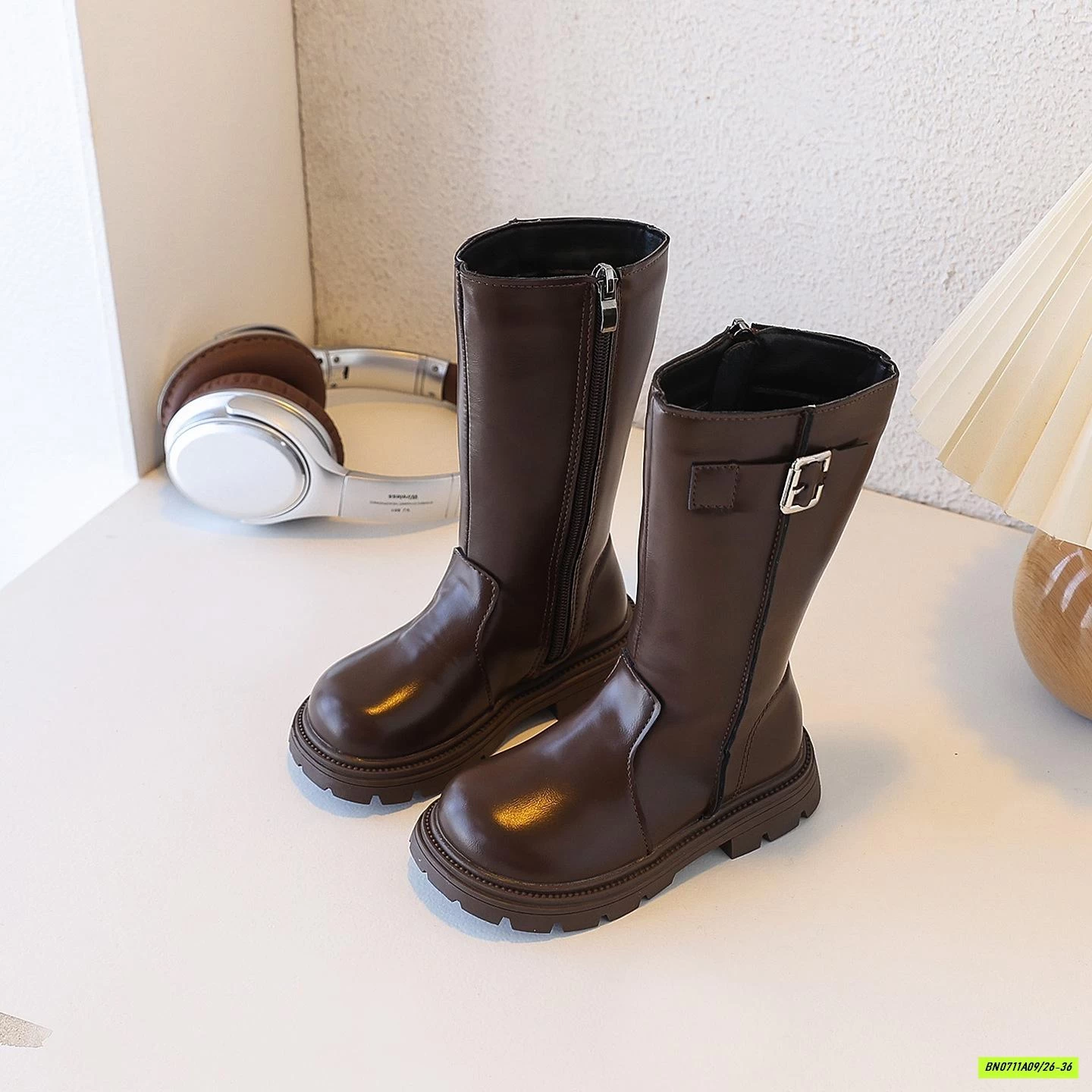 BOOT NGANG GỐI LÓT NHUNG KHUY BÊN