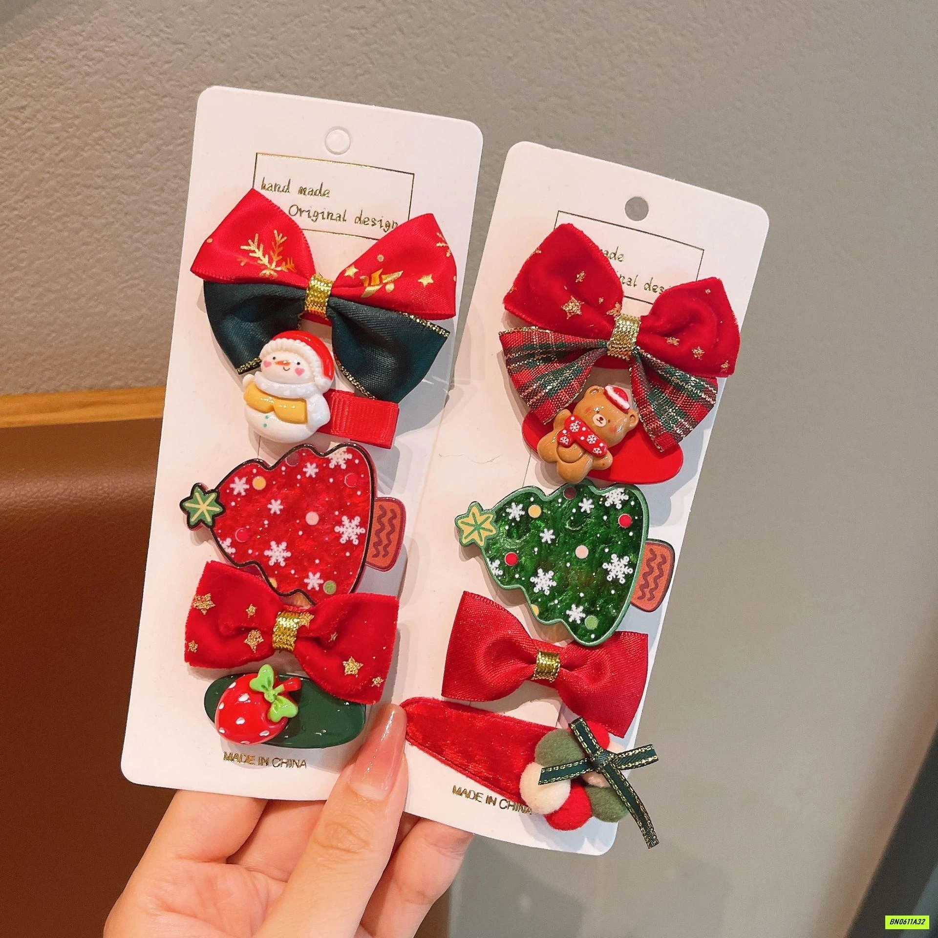 BÌA 5 KẸP TÓC GIÁNG SINH