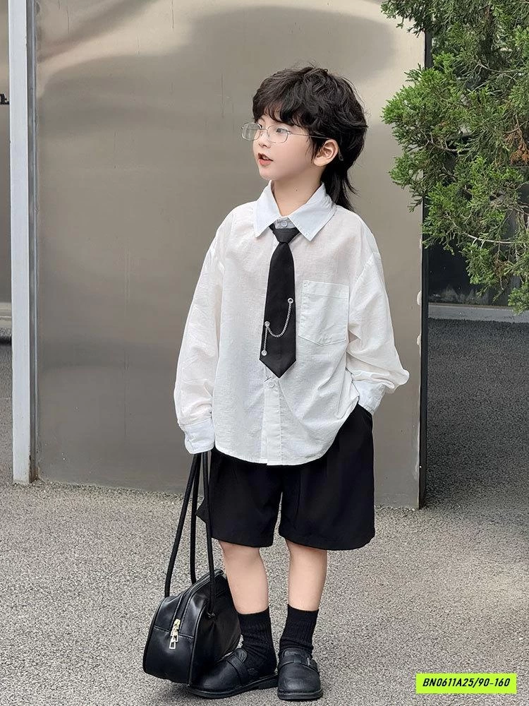 SƠ MI ĐŨI DÀI TAY KÈM CÀ VẠT + SHORT ĐEN