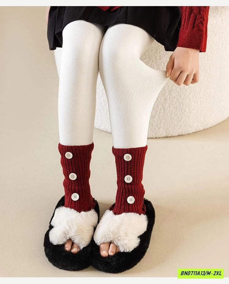 QUẦN TẤT LÓT NHUNG PHỐI ĐỎ