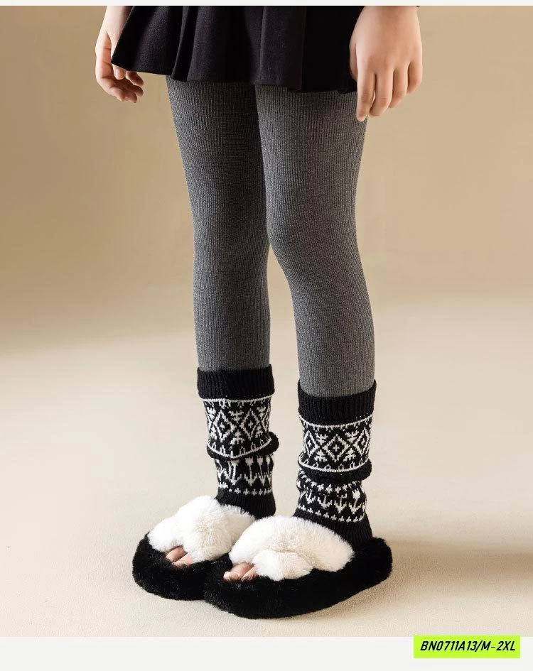 QUẦN TẤT LÓT NHUNG PHỐI ĐỎ