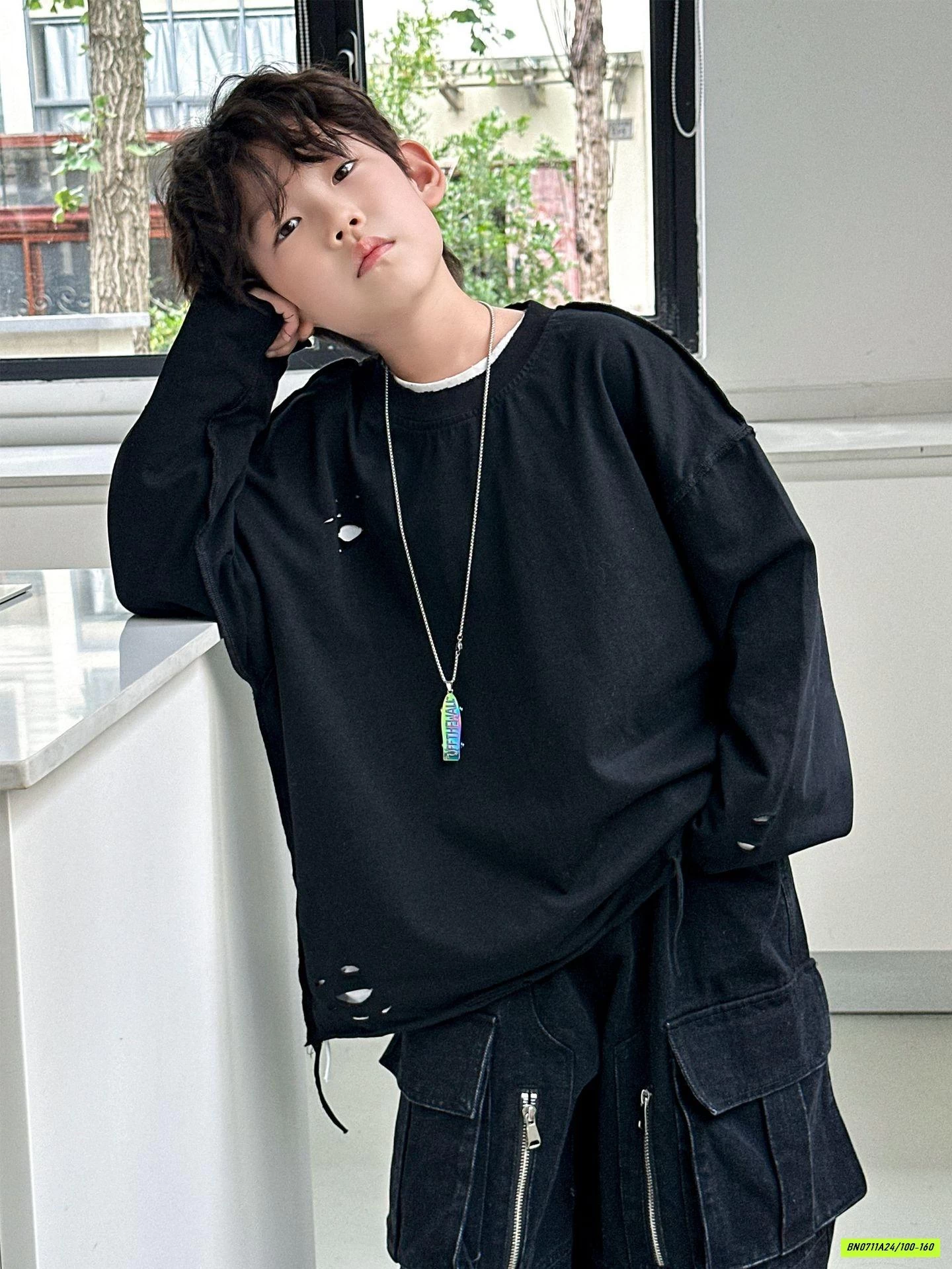 ÁO THUN TRƠN RÁCH GẤU