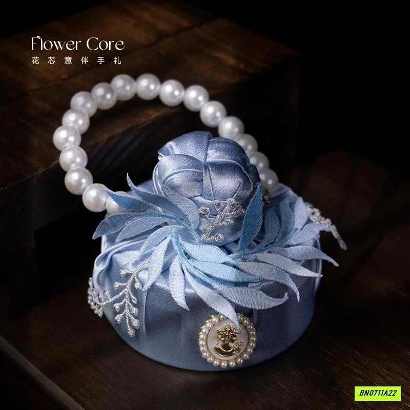 HỘP ĐỰNG BÁNH KẸO QUAI NGỌC