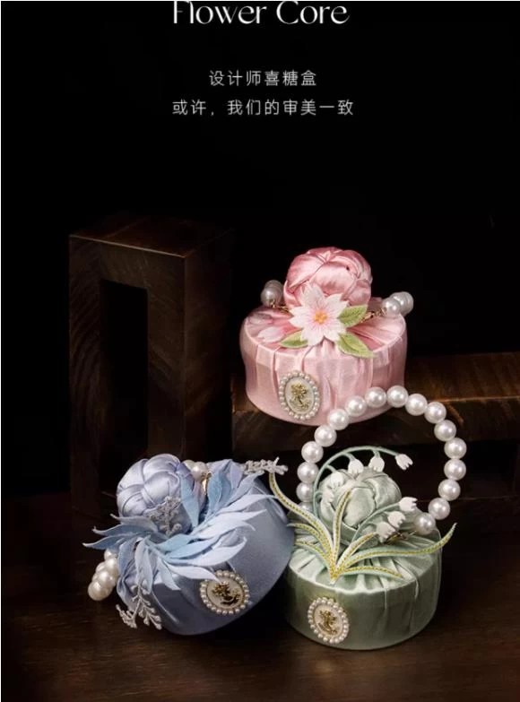 HỘP ĐỰNG BÁNH KẸO QUAI NGỌC