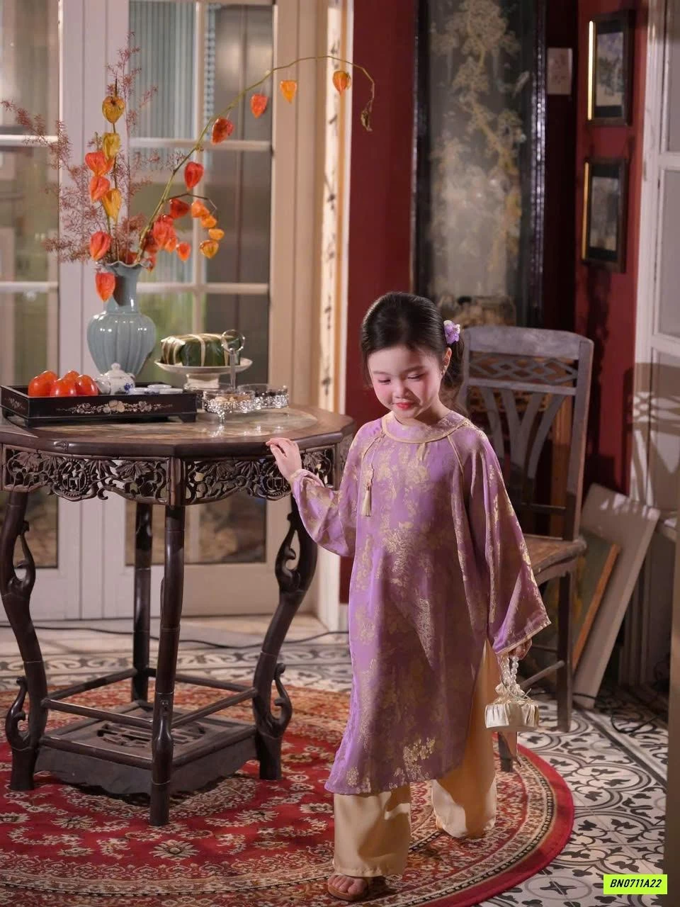 HỘP ĐỰNG BÁNH KẸO QUAI NGỌC