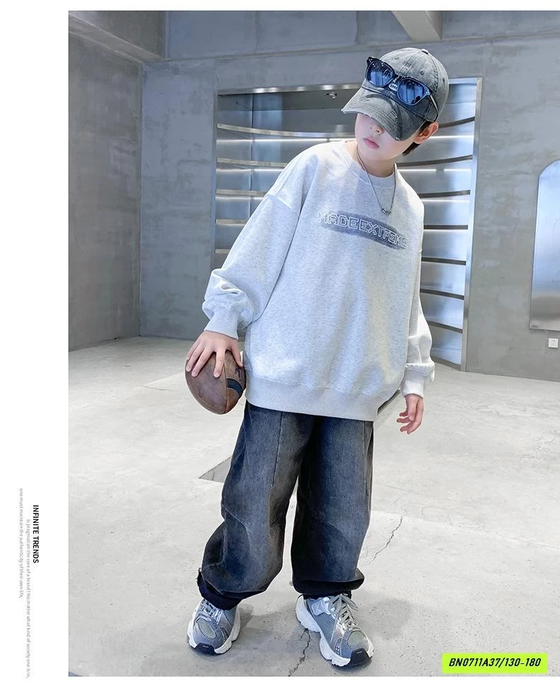 ÁO NỈ IN CHỮ CỔ TRÒN