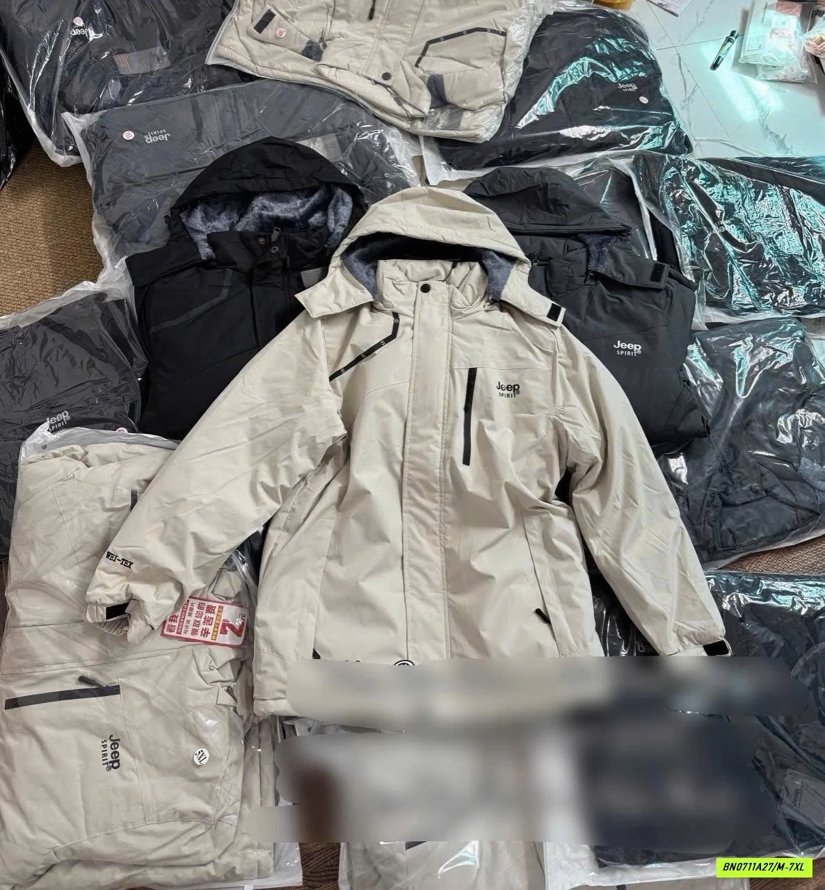 KHOÁC GIÓ JEEP SALEEEE