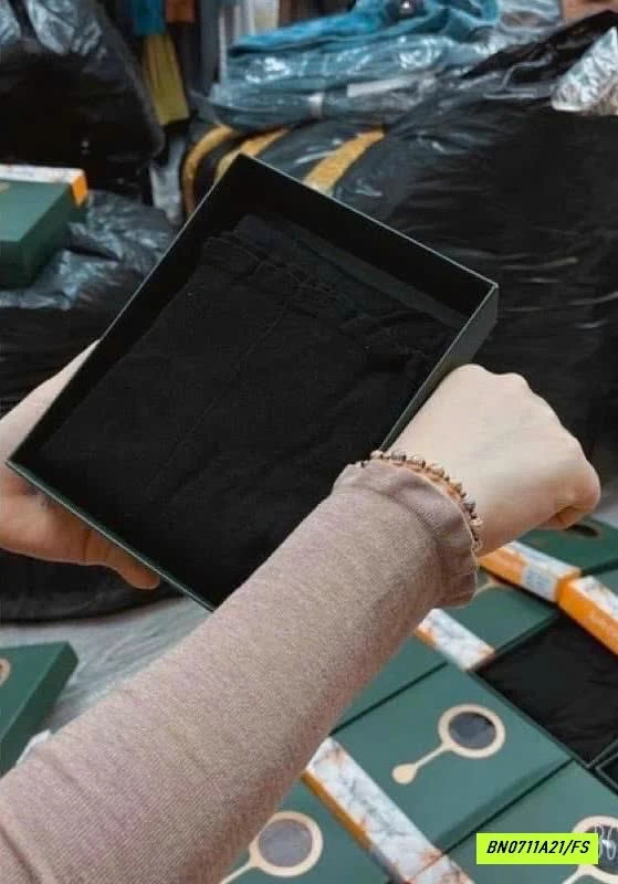 ÁO GIỮ NHIỆT NỘI ĐỊA CỔ BÈO GÂN TRƯỚC