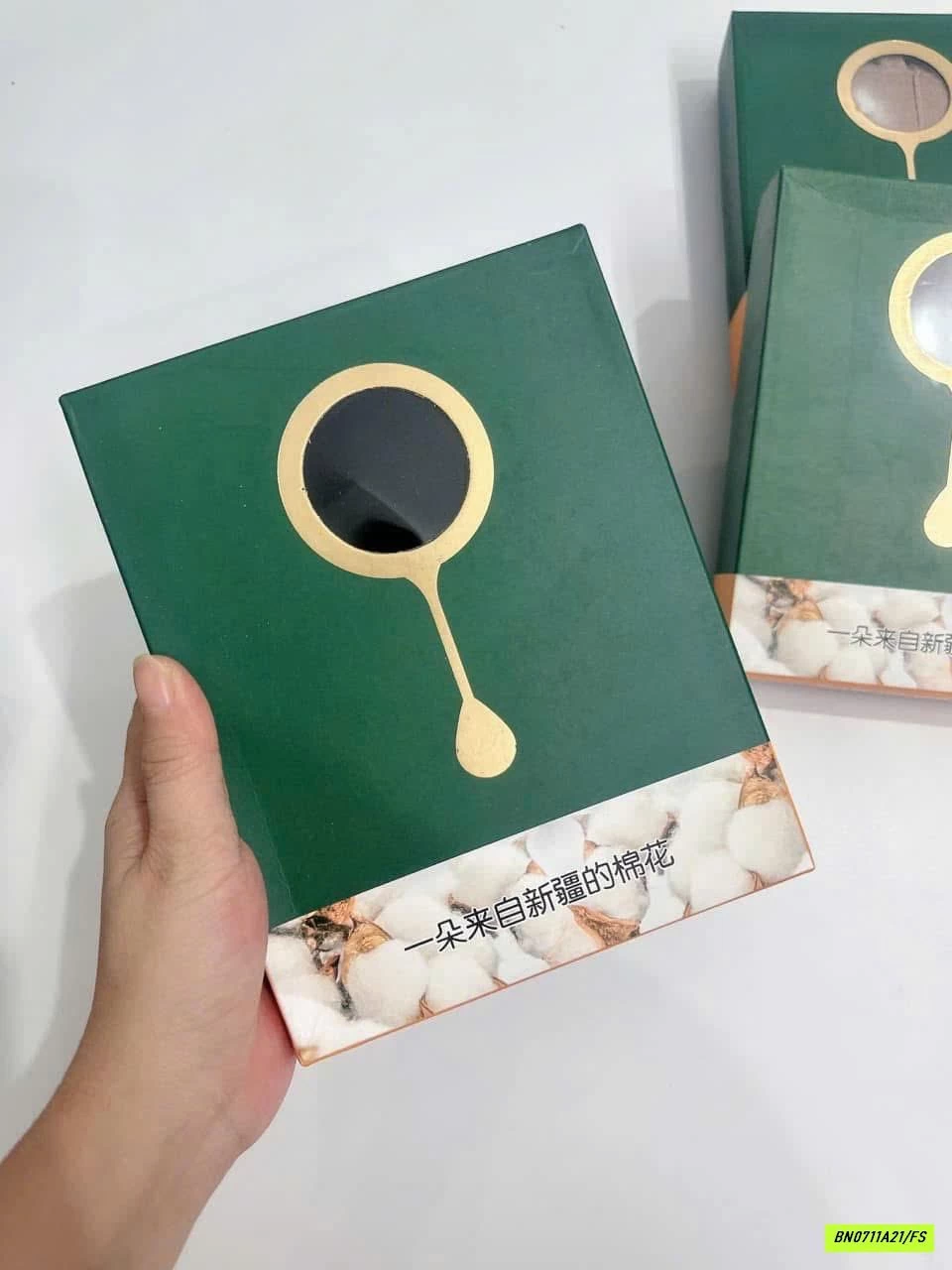 ÁO GIỮ NHIỆT NỘI ĐỊA CỔ BÈO GÂN TRƯỚC