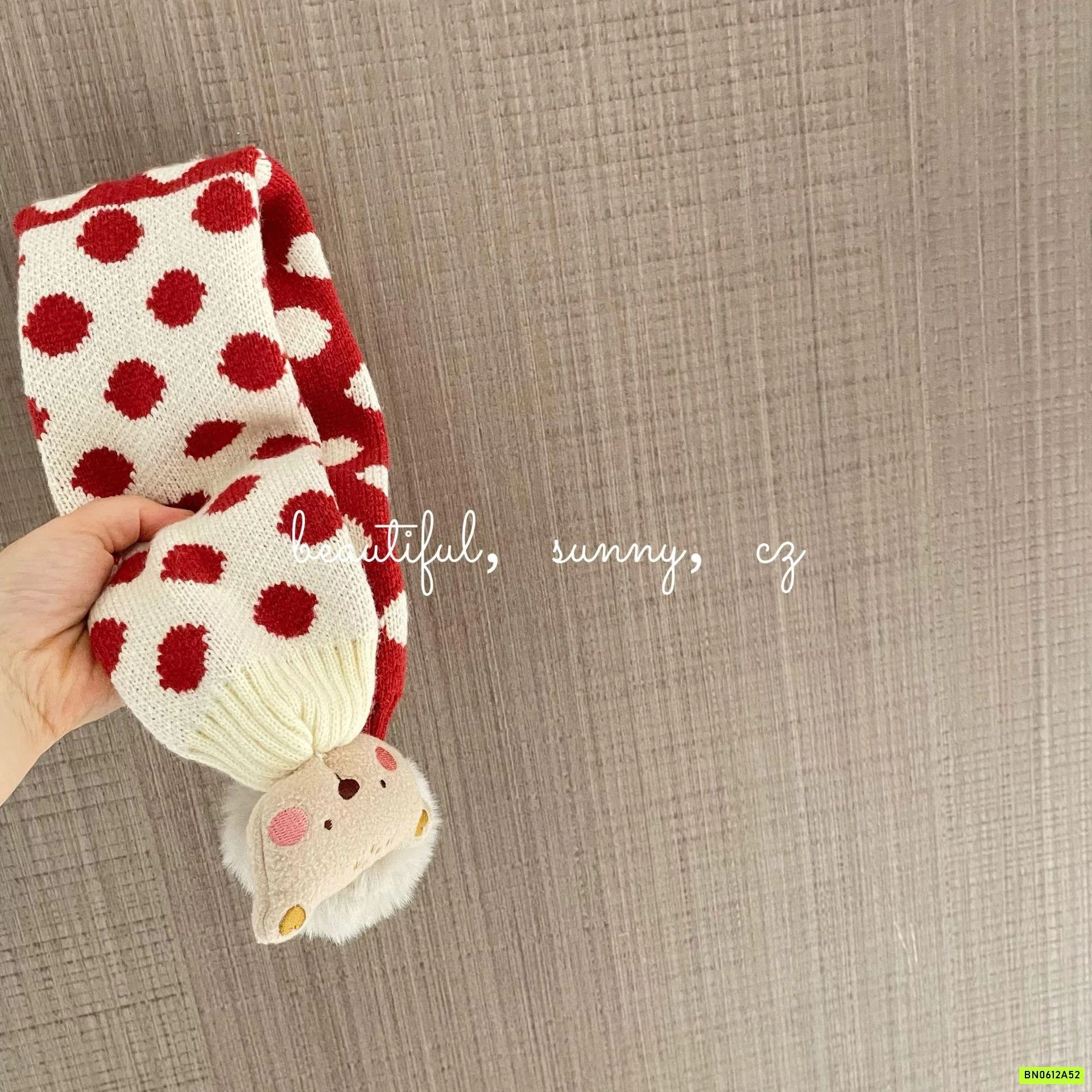 KHĂN LEN TONE ĐỎ