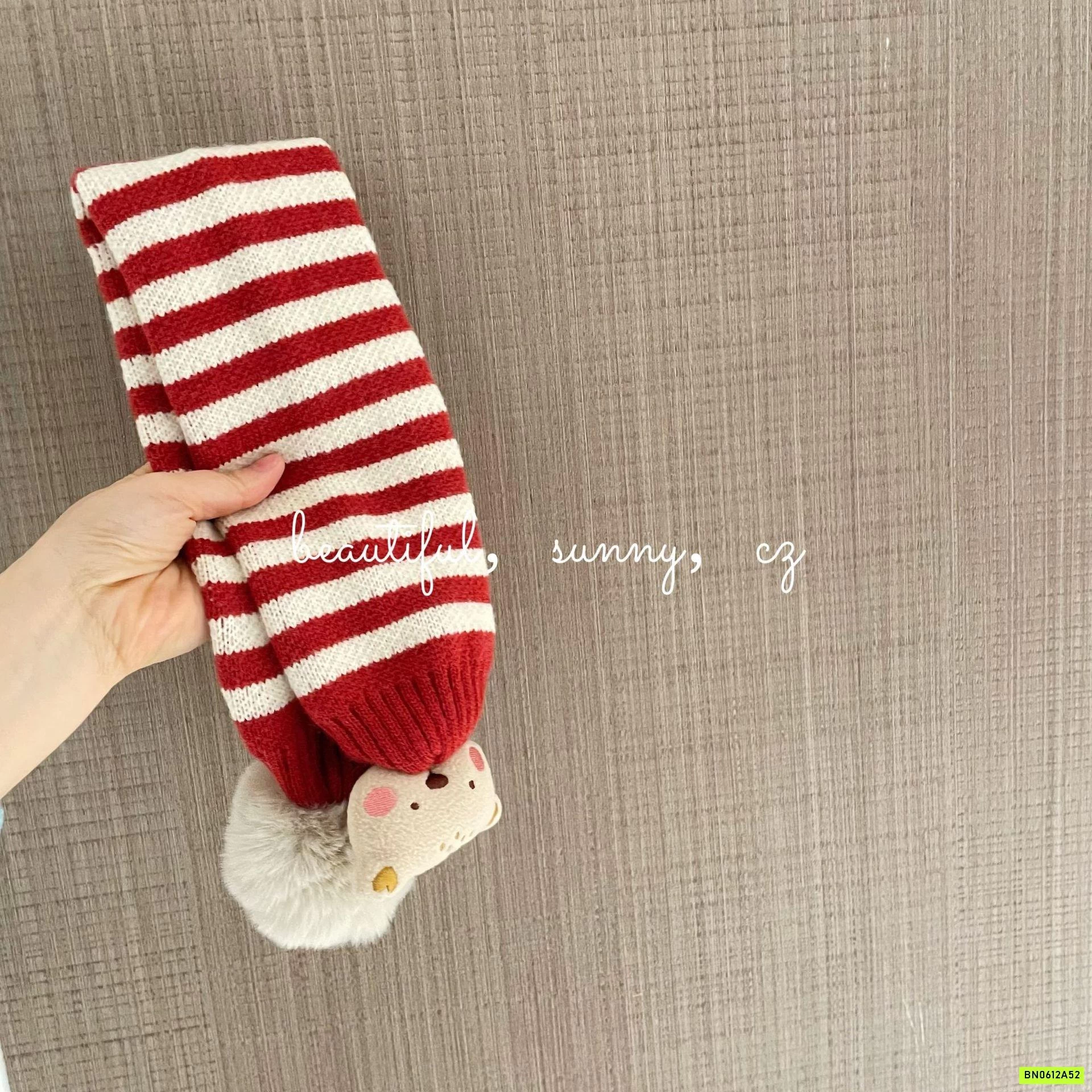 KHĂN LEN TONE ĐỎ