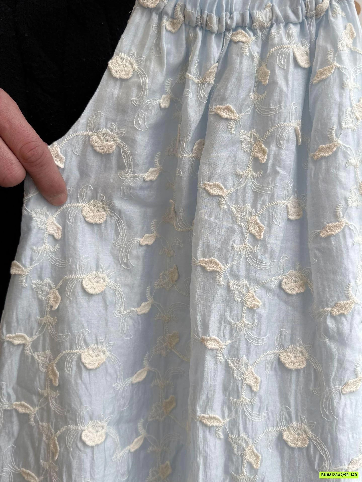 ĐẦM YẾM XANH THÊU HOA NỔI