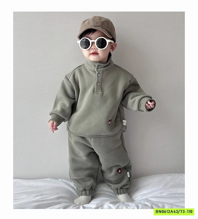 BỘ NỈ BÔNG THÊU LOGO SZ NHÍ