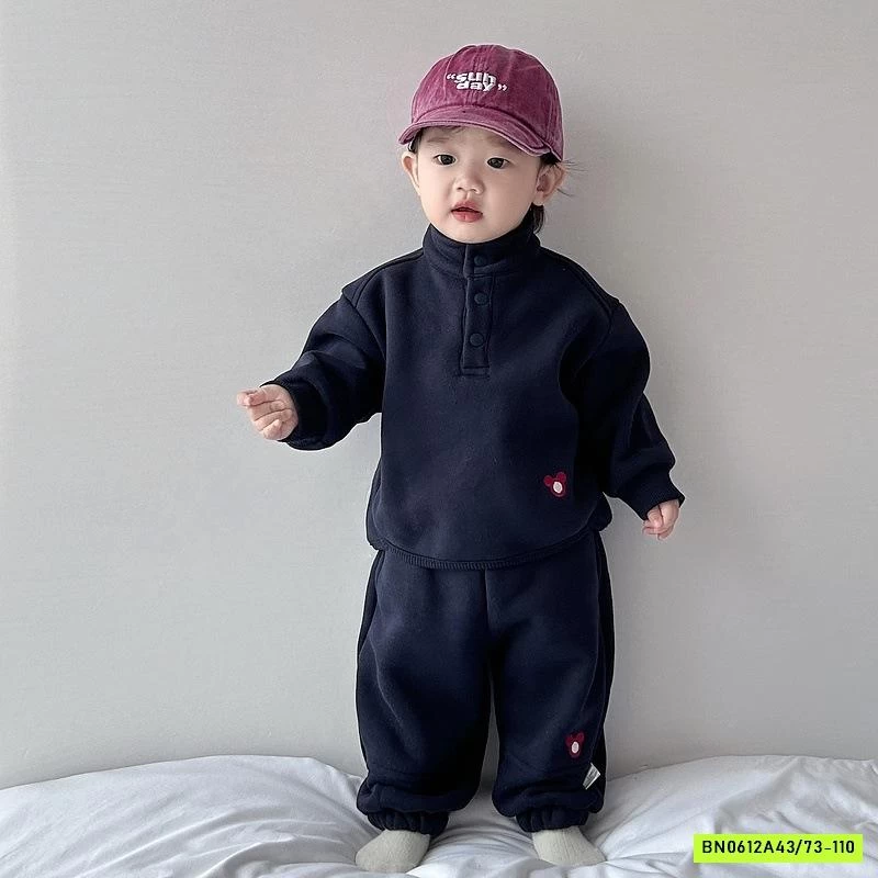 BỘ NỈ BÔNG THÊU LOGO SZ NHÍ