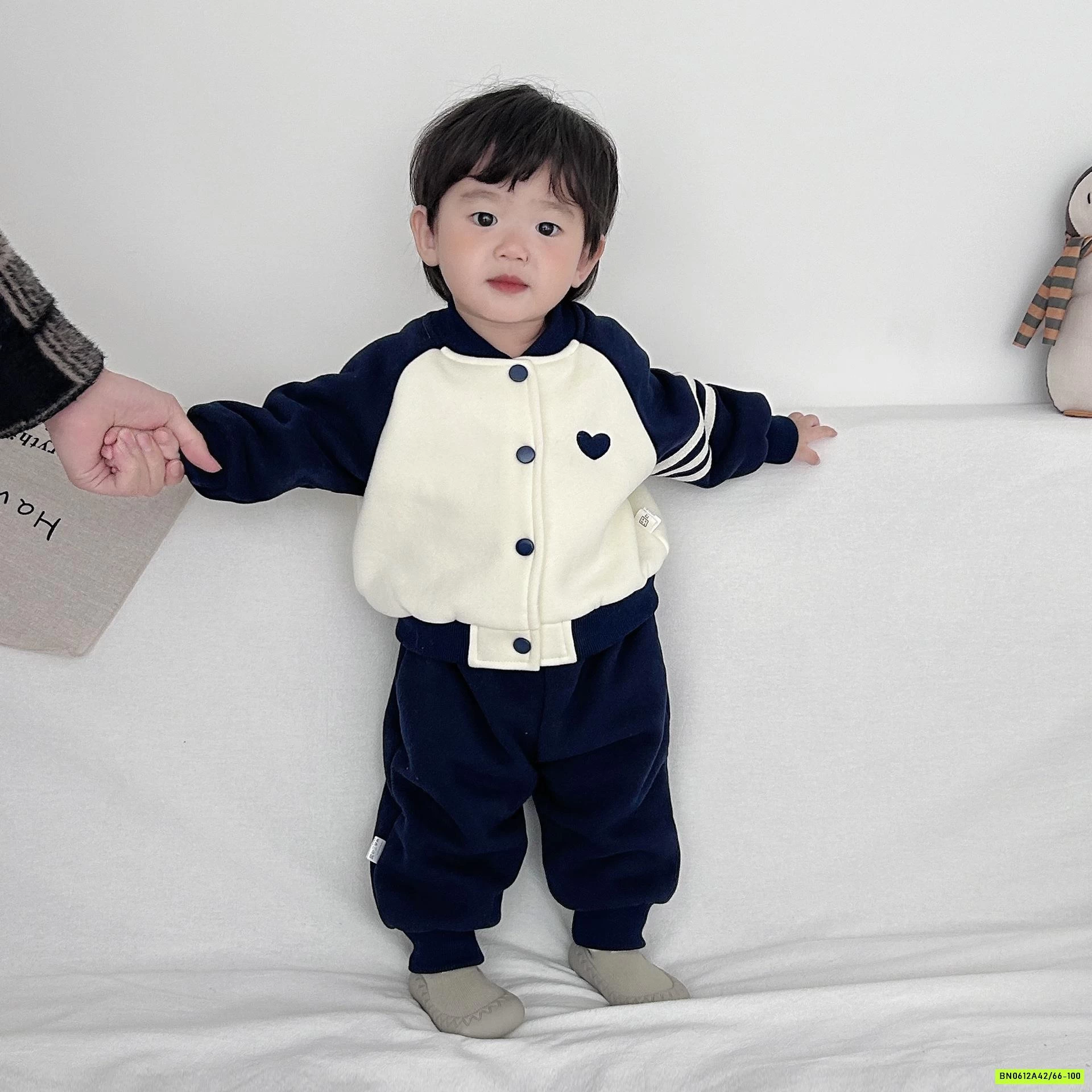 BỘ KHOÁC NỈ LÓT NHUNG SZ NHÍ