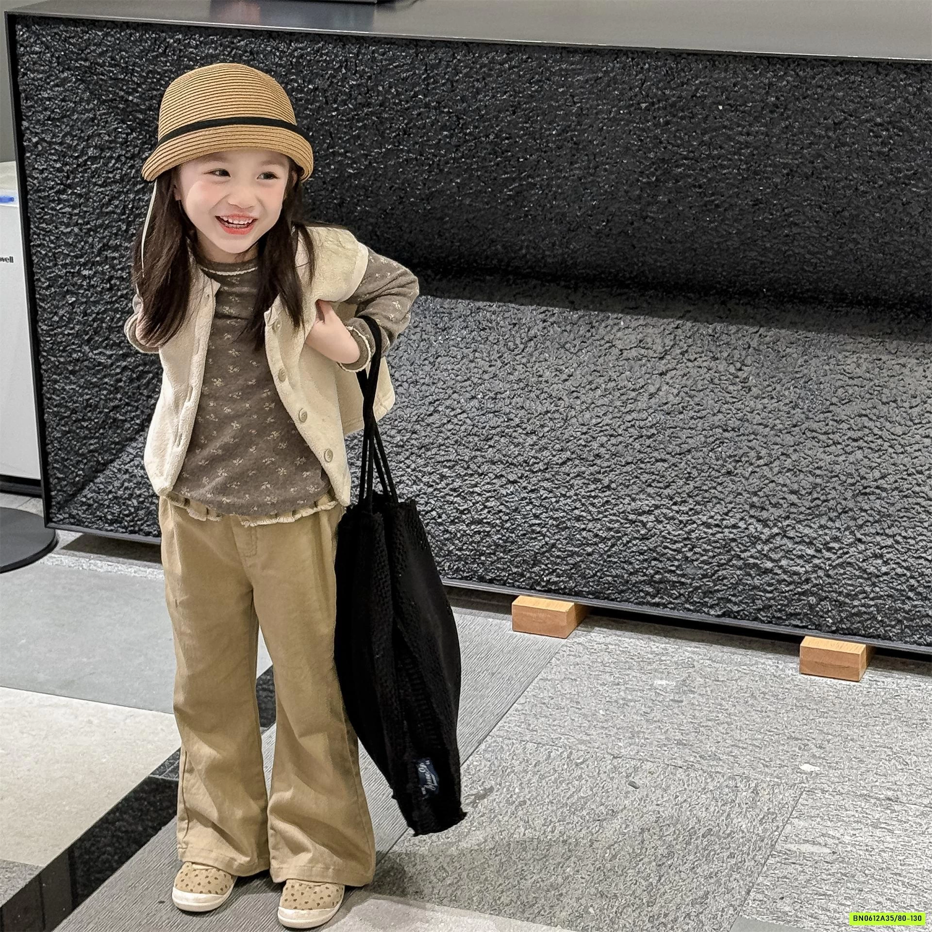 QUẦN THÔ LOE VIỀN BÈO ADBABY