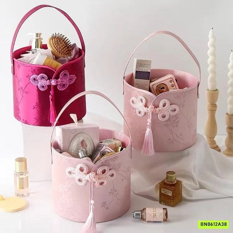 GIỎ ĐỰNG QUÀ CƯỚI/LỄ TẾT