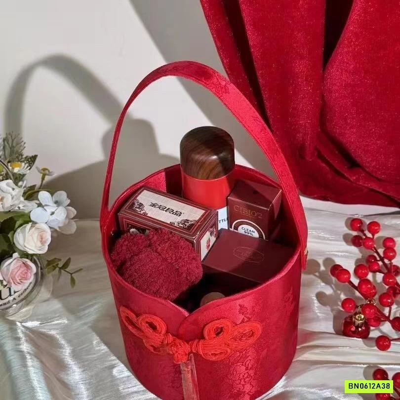 GIỎ ĐỰNG QUÀ CƯỚI/LỄ TẾT