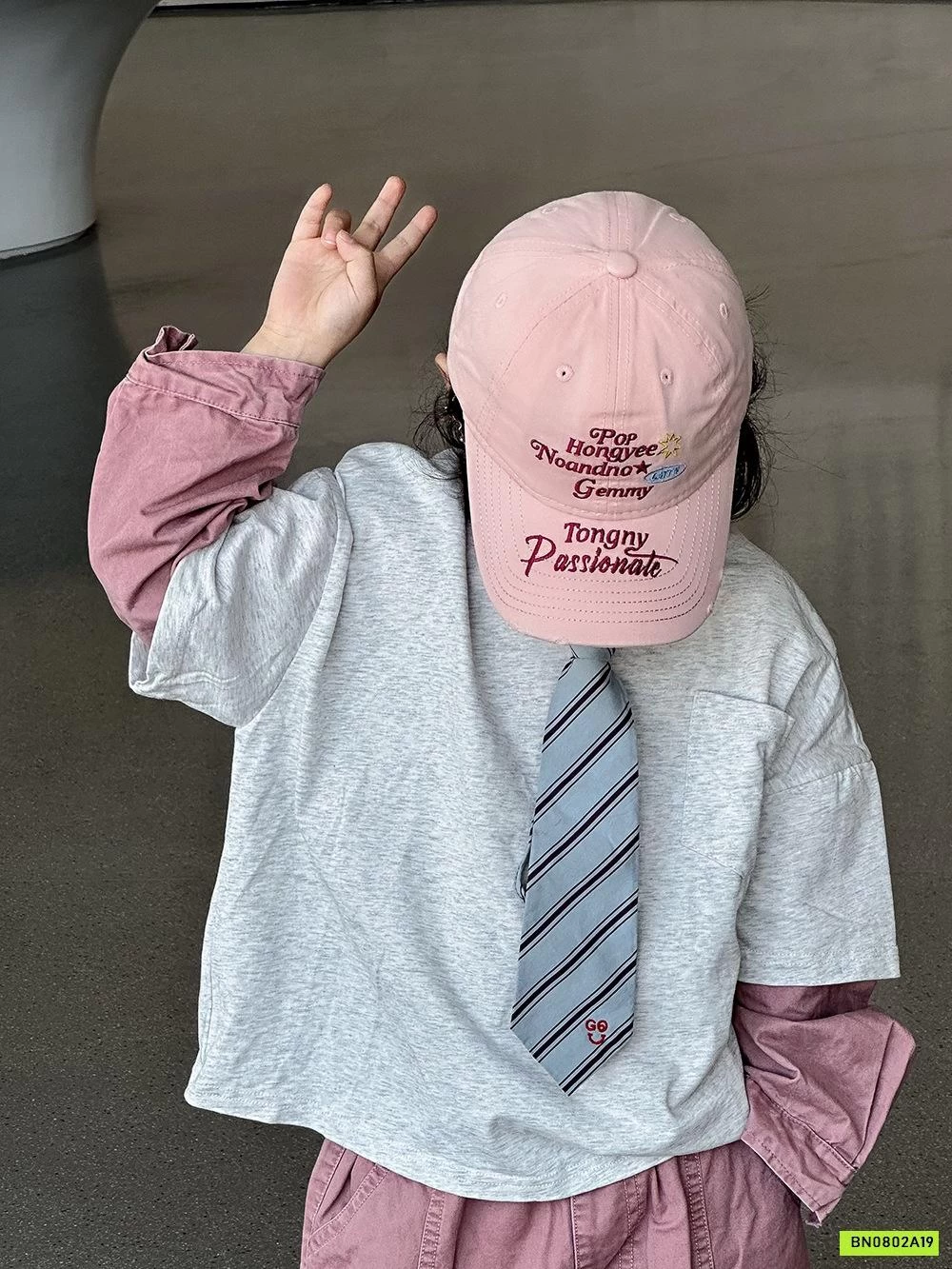 MŨ KẾT THÊU CHỮ CÁ TÍNH