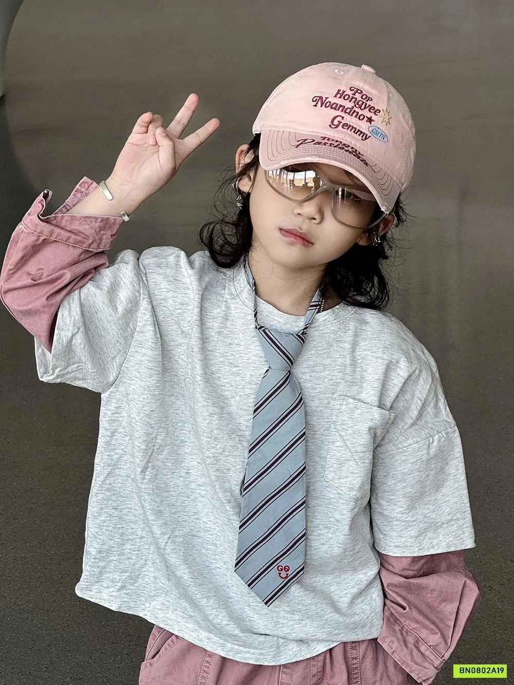 MŨ KẾT THÊU CHỮ CÁ TÍNH