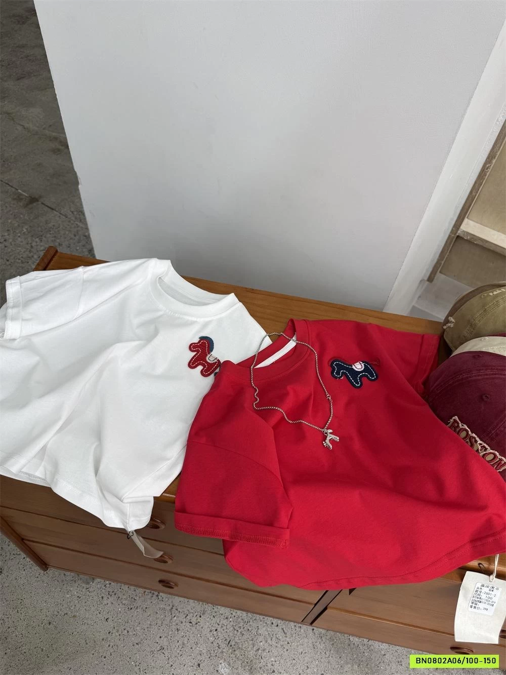 ÁO THUN THÊU NGỰA