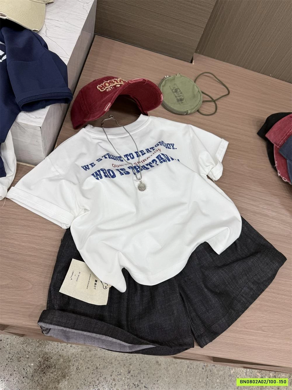 ÁO THUN CỔ TRÒN IN CHỮ LƯNG