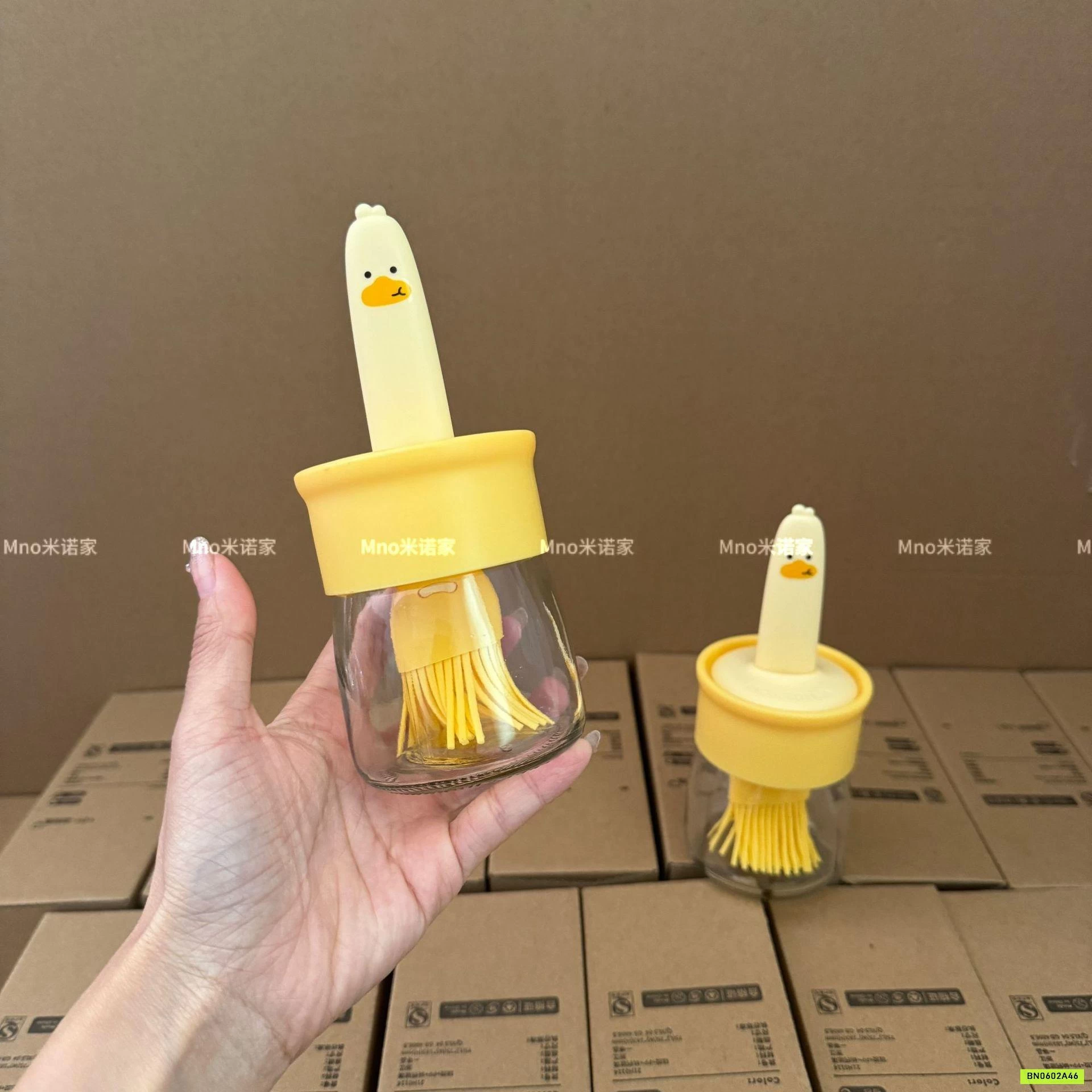 CHAI PHẾT DẦU SILICON VỊT VÀNG