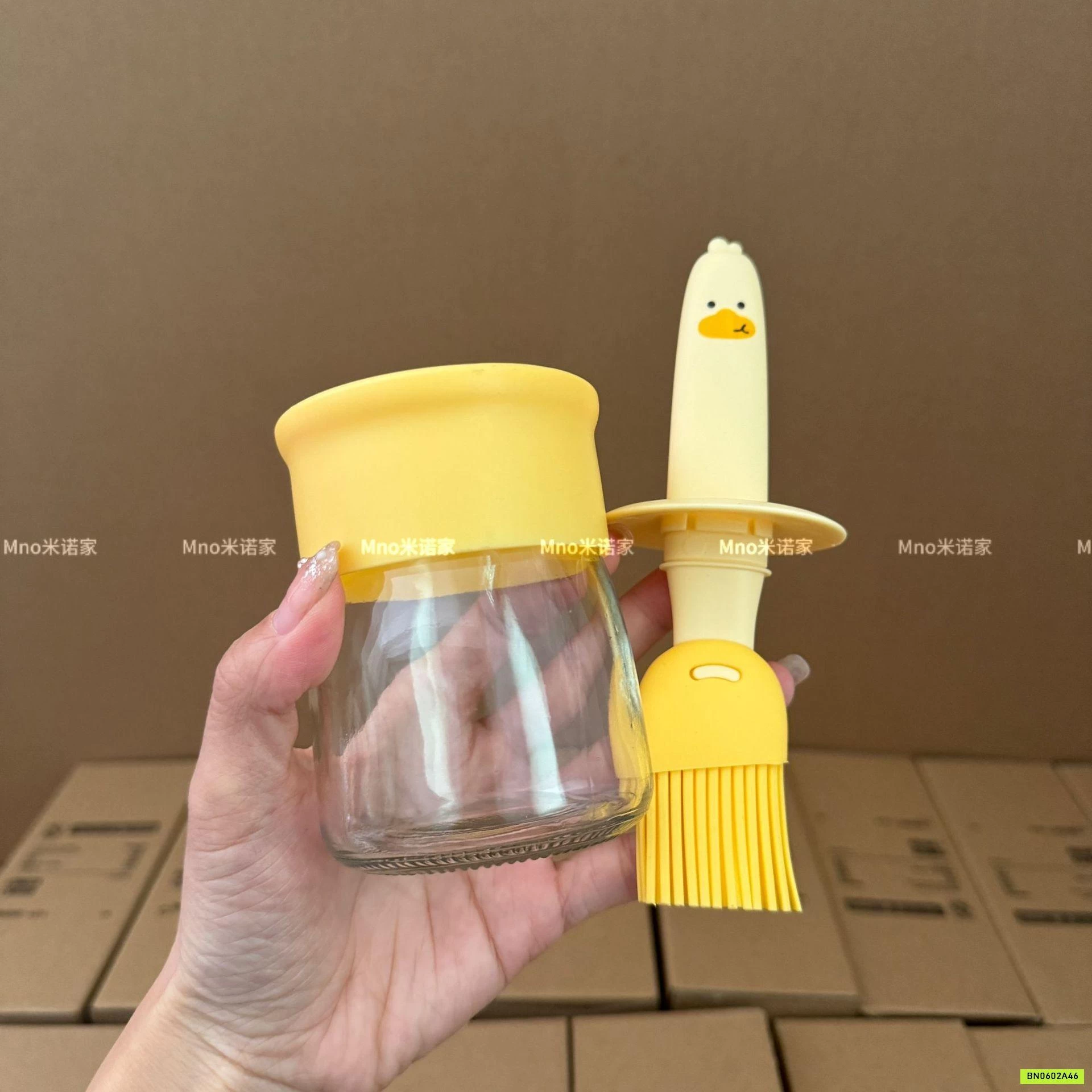 CHAI PHẾT DẦU SILICON VỊT VÀNG