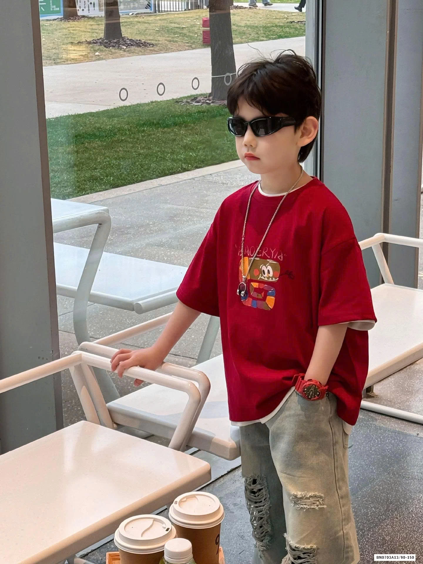 ÁO THUN ĐỎ IN HÌNH