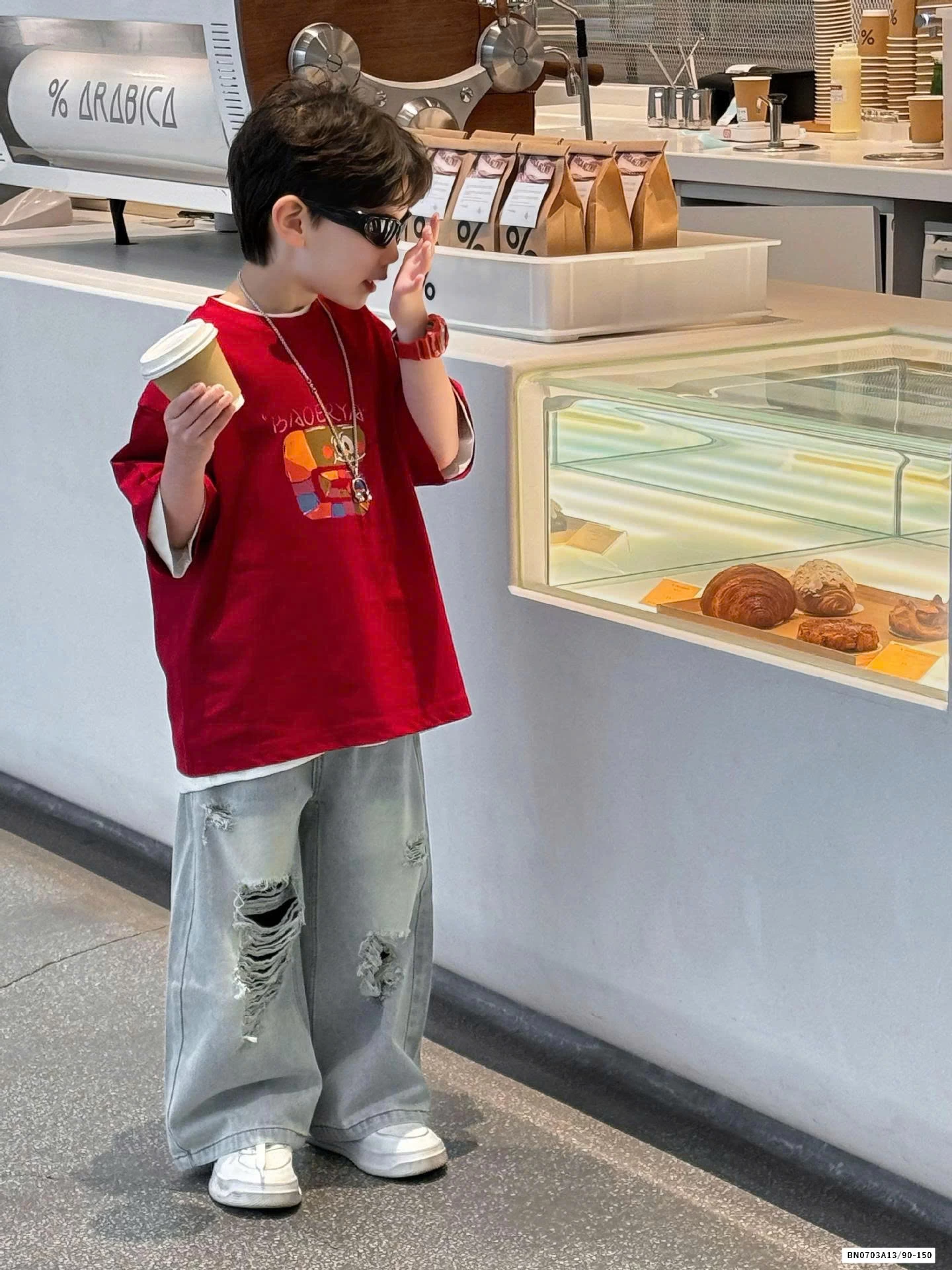 ÁO THUN ĐỎ IN HÌNH