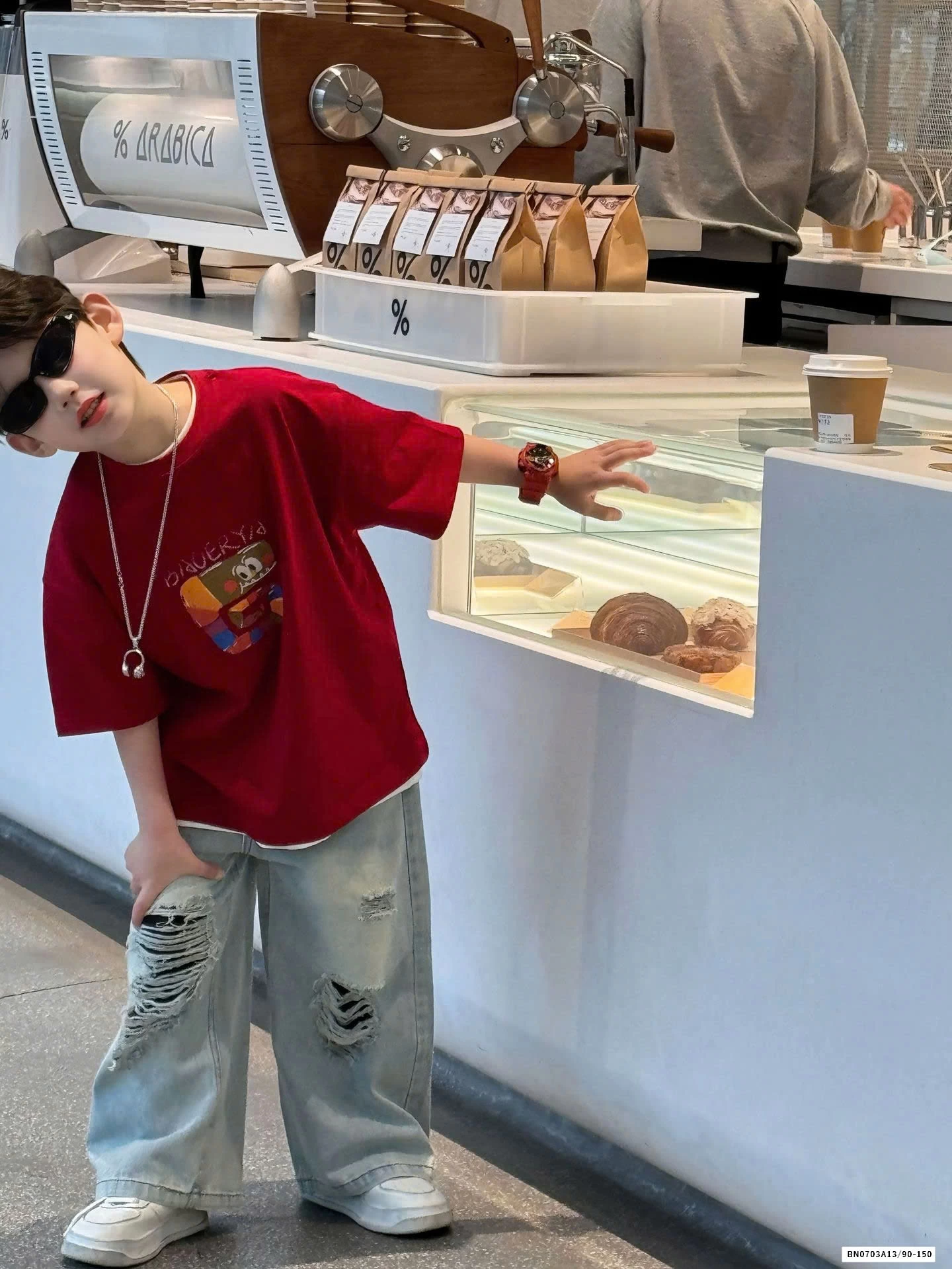 ÁO THUN ĐỎ IN HÌNH