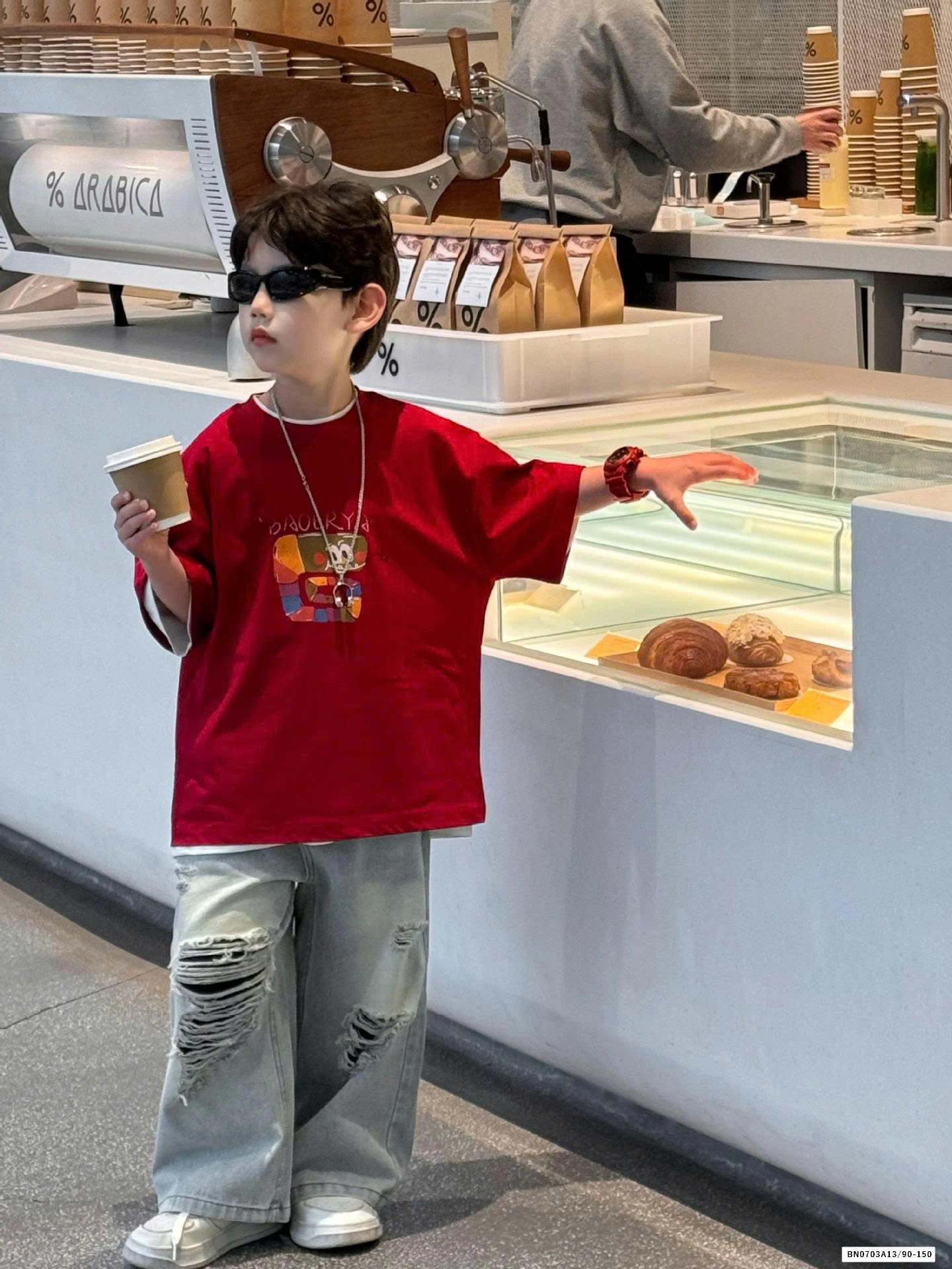 ÁO THUN ĐỎ IN HÌNH