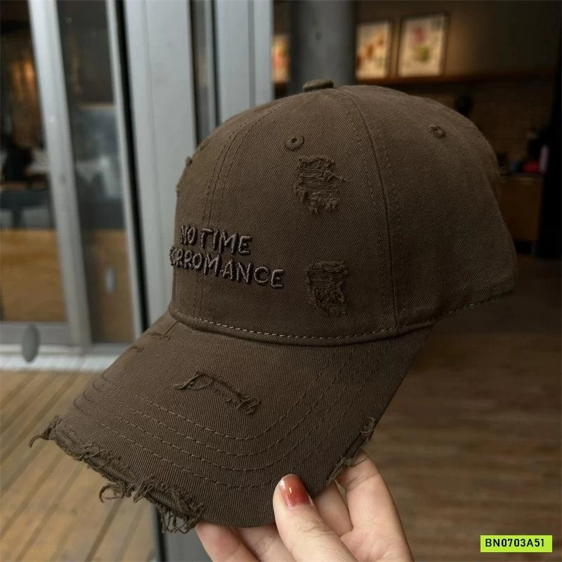 MŨ KẾT RÁCH THÊU CHỮ