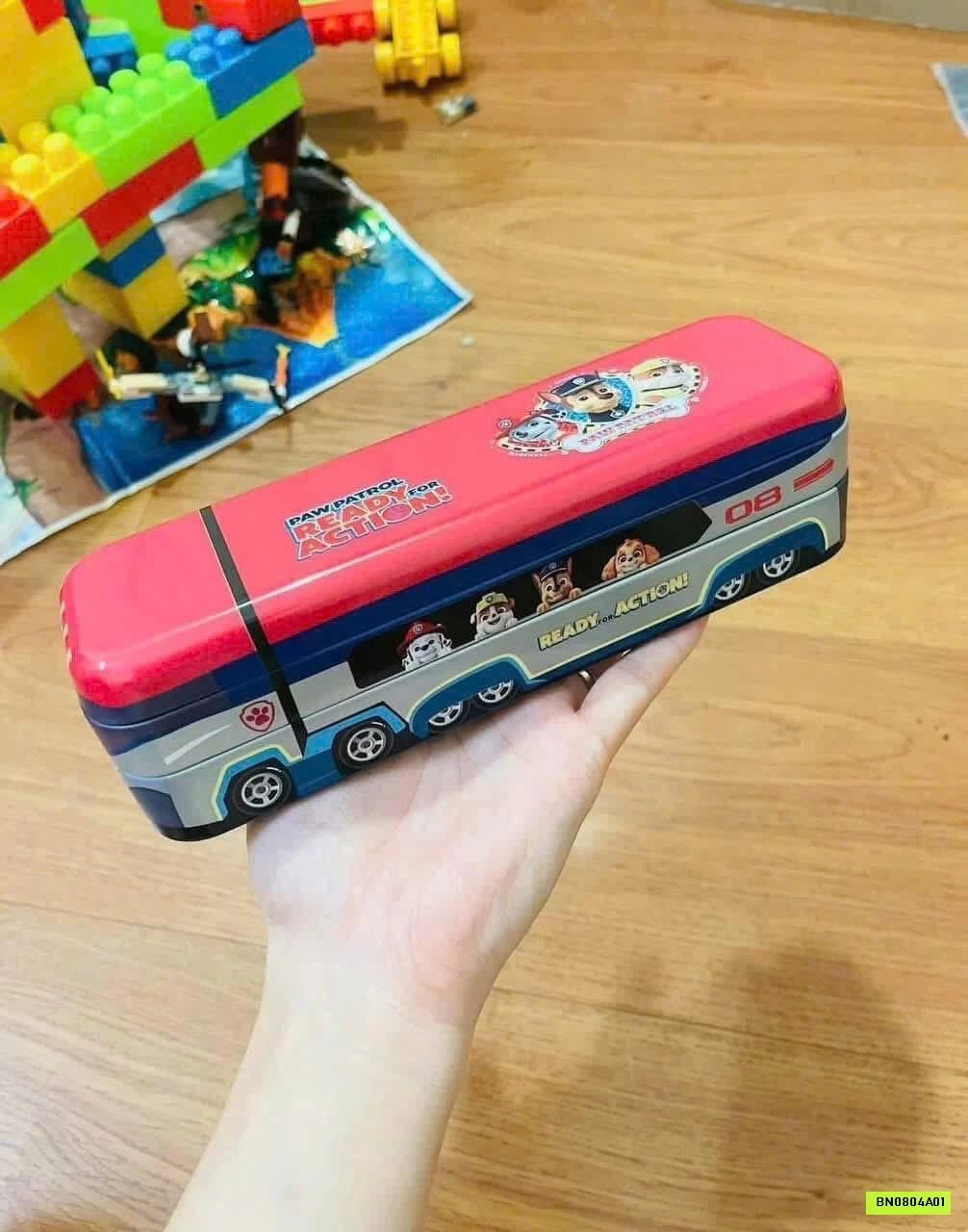 HỘP BÚT #DELI CHÓ CỨU HỘ